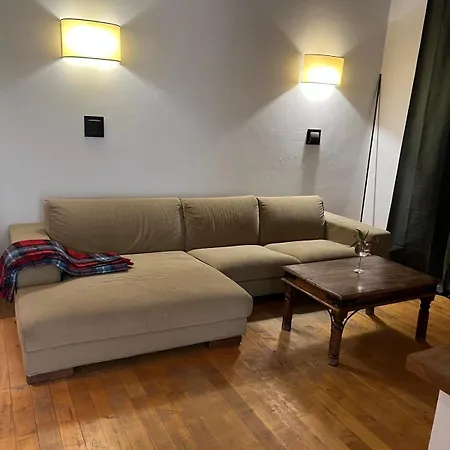 Mrs Claudia Apartamento Florencia